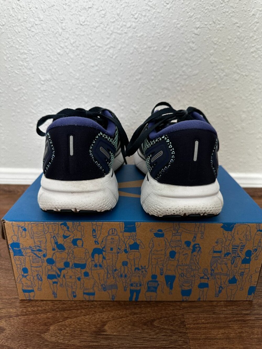Brooks Ghost 14 Women's Running Shoes - 8.5 Wide - Picture 6 of 8